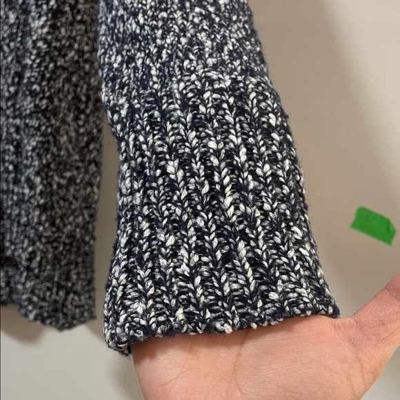 Aritzia Community Dark Navy & white Speckled Wool and cotton Turtleneck Sweater - Picture 7 of 16